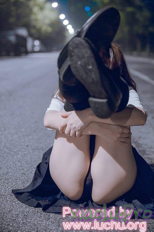 Tumblr达人 福利姬 - 小鸟酱 VIP系列 凌晨一点纯黑色内内户外露出视频两部