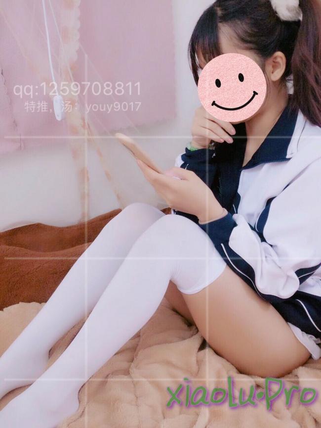 @稚气少女 - 校服露出