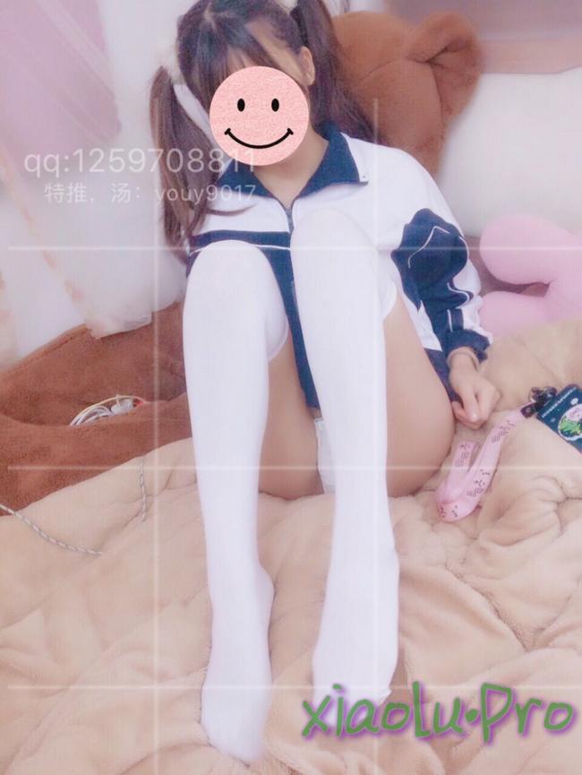 @稚气少女 - 校服露出