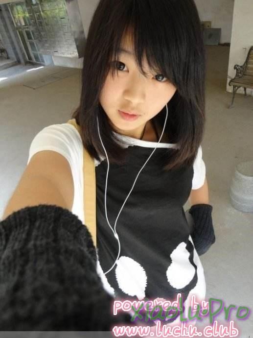 武汉十七中教室门事件最全未删节完整版女主角邱佳卉