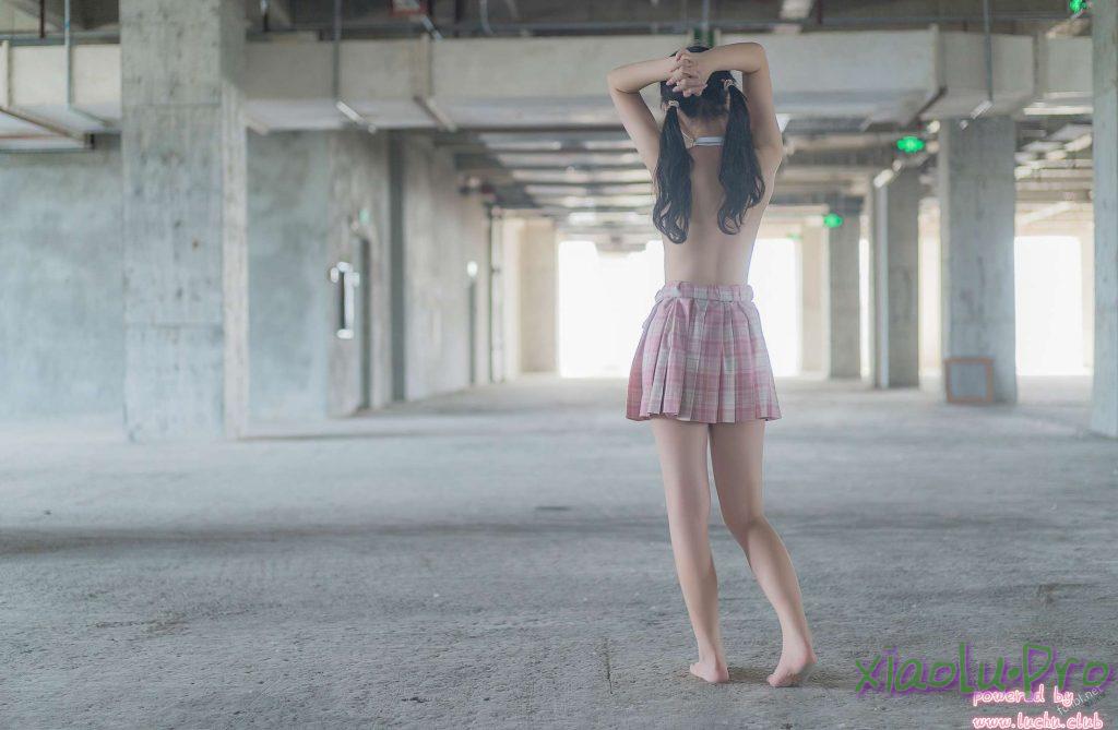 @杪夏 - 工地露出的JK少女 [30P/324M]