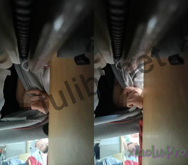 课堂露出的白虎学生 第二弹 [1V/438M]