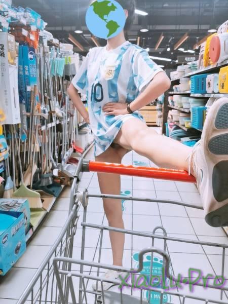 小鲸鱼夫妻 ，人类高质量露出自拍视图集 [NP38V150M]