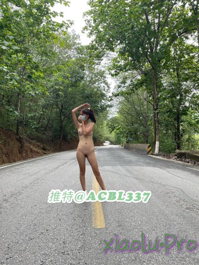 @爱吃菠萝 尺度私拍视图新作合集[21P+37V/284M]私有云