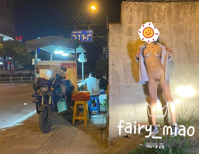 露脸才是王道！裸取外卖+花式露出+勾引[75P 20V 560M]