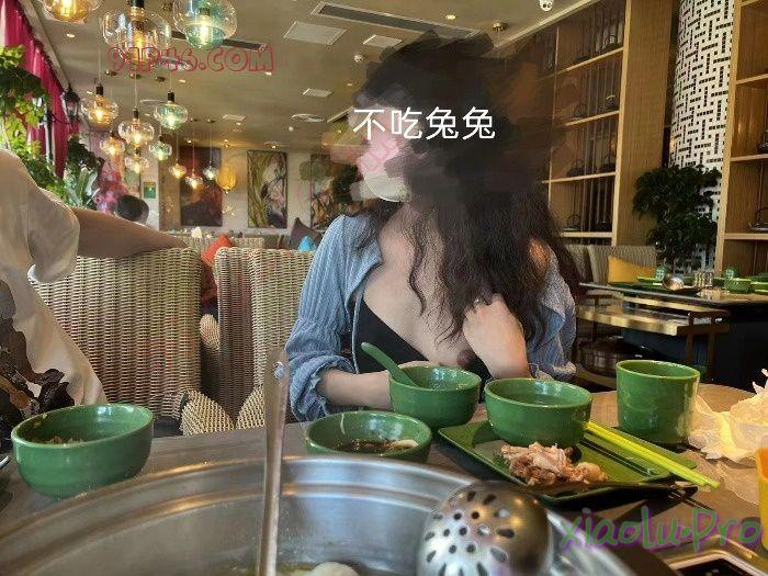 兔兔携手@卡露娅，餐厅ktv，商场电梯消防通道，地铁口露出