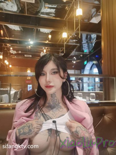 万人求购推特满纹阴环狂野御姐@chloe - 自拍淫乱视图+WX门槛肛交SM调教户外露出啪啪绝对火爆
