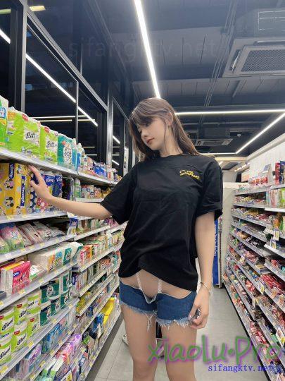 @阿朱 - 微密圈流出图包视频 [111P+6V/208M]