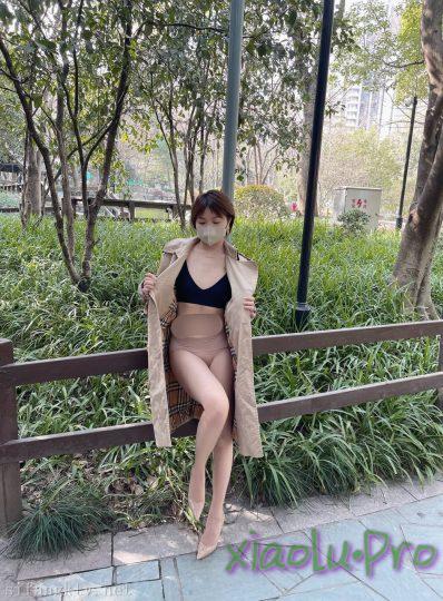 @未央 - 收费群福利~骚婊无时无刻不在放骚~紫薇喷水露出百合超级带感 [2.29G/652P+90V]