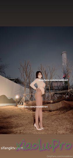巨乳淫妻 mrsddirori Onlyfans 福利合集，群P露出制服 [172P+14V/8.08G]