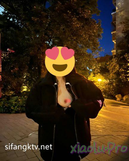 @Simon - 分享高颜值大奶淫荡骚妻户外露出调教 [14p+2v/488M]