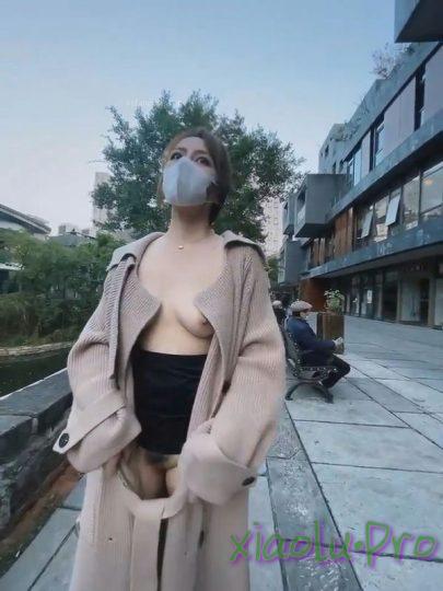 美杜莎23.11最新私拍 户外露出小视频 [9V/1.31G]