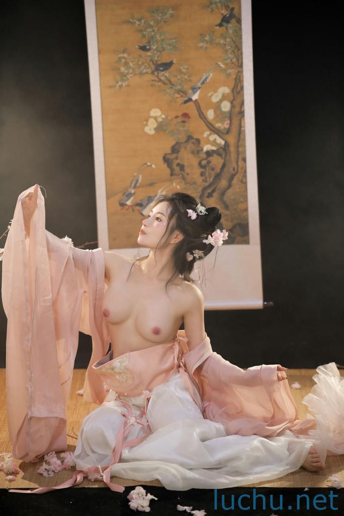 @桃暖酱 大尺度露点写真合集 [17套/1013P/9.07G]