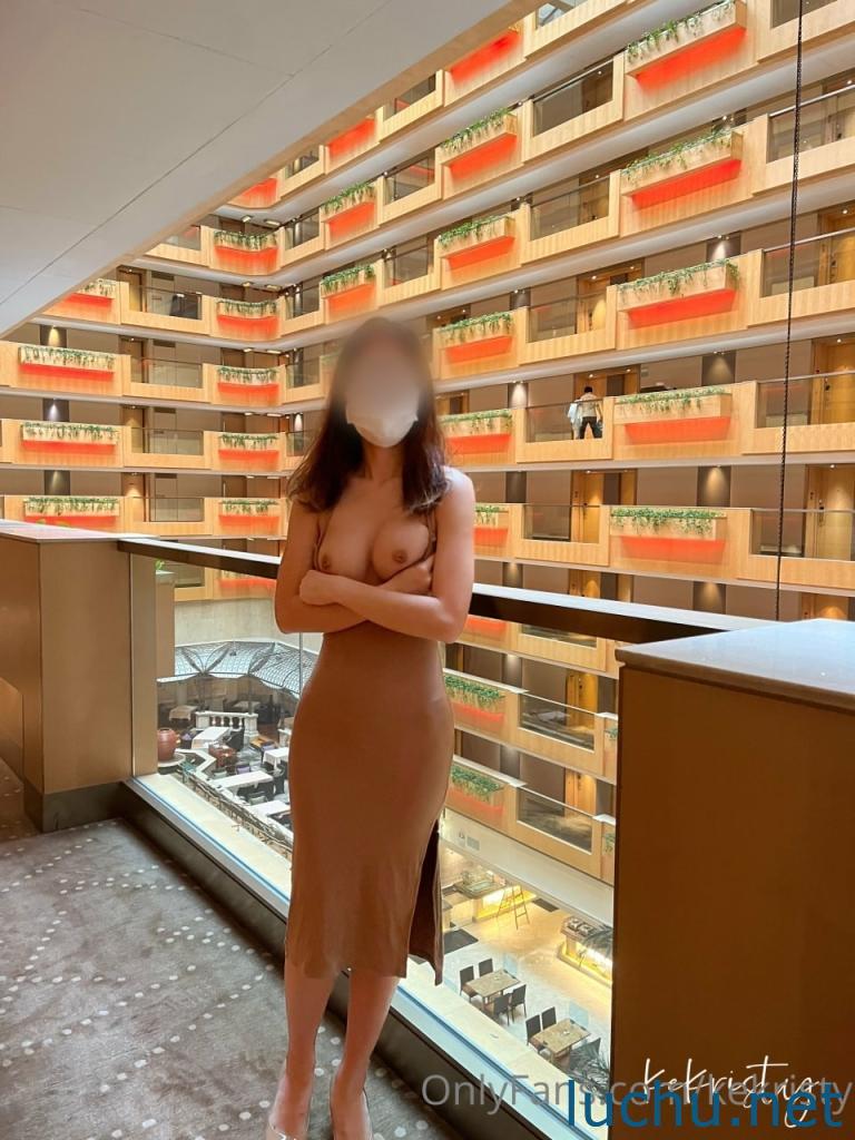 @kekristy 公共场所露出粉丝福利 [55P+7V/574M]