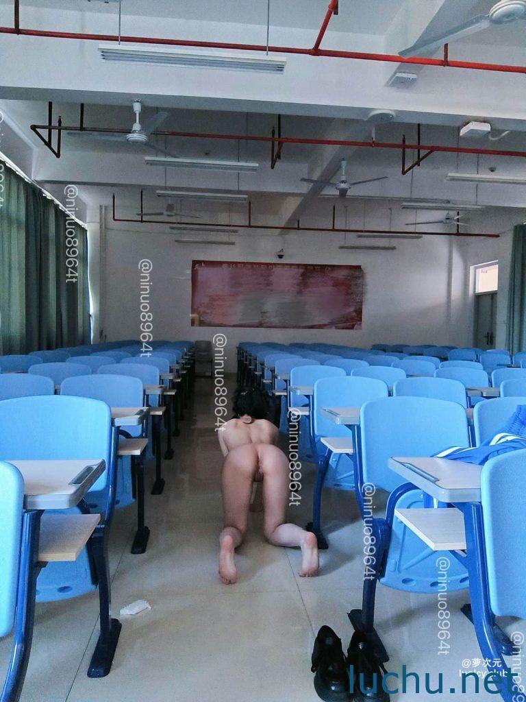 妮诺ninuo小蓝鸟露出视图存档 [422P+93V/454M]