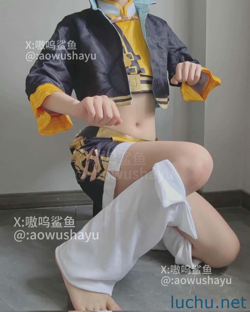 @嗷呜鲨鱼 露出放尿[7P+51V/725M]