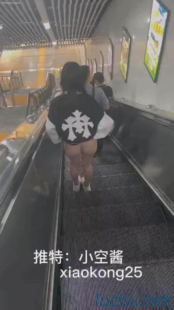 小空酱 推特露出视频存档[7V/108M]