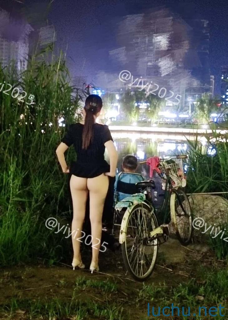 爱露出的人妻@美臀佳人清儿 人前露出视图存档[140P+52V/1.47G]