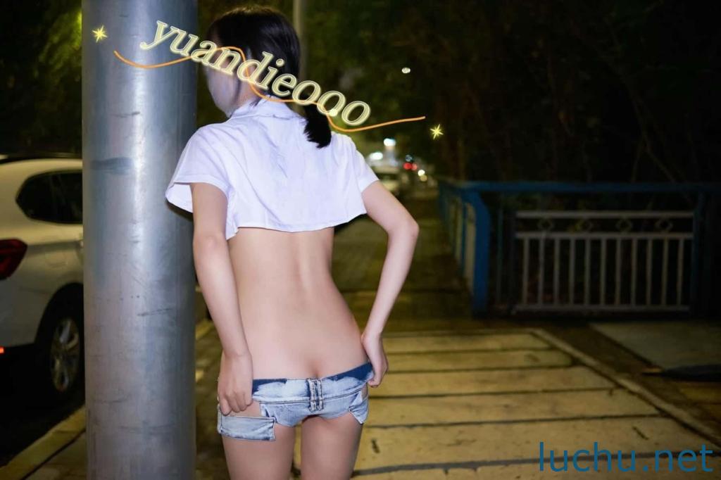 女大学生@鸳蝶 公园街道露出+私拍福利[92P+22V/225M]