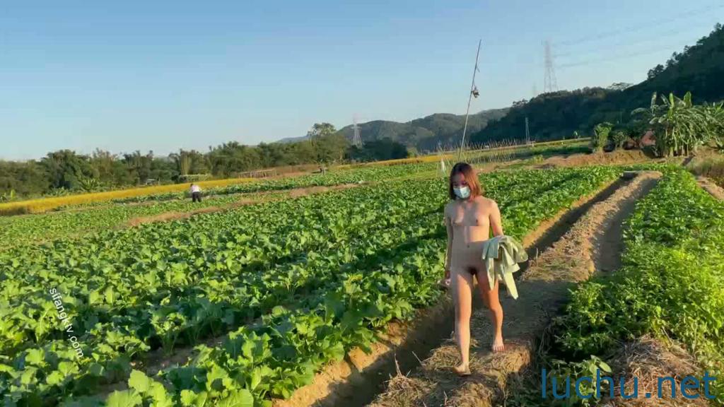 @小妮子 乡村全裸露出裸行[11V/756M]